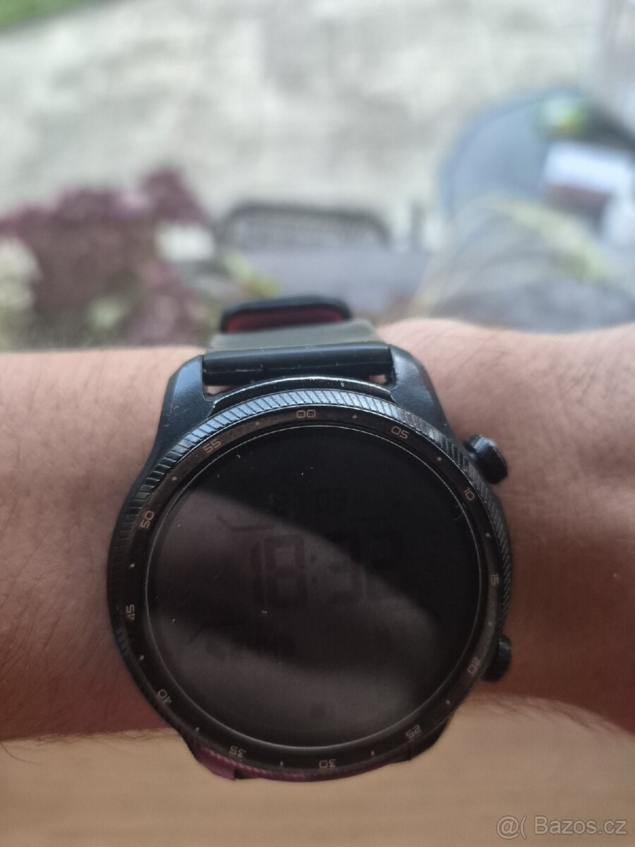 Prodám smartwatch Ticwatch pro 3 ultra gps - 3