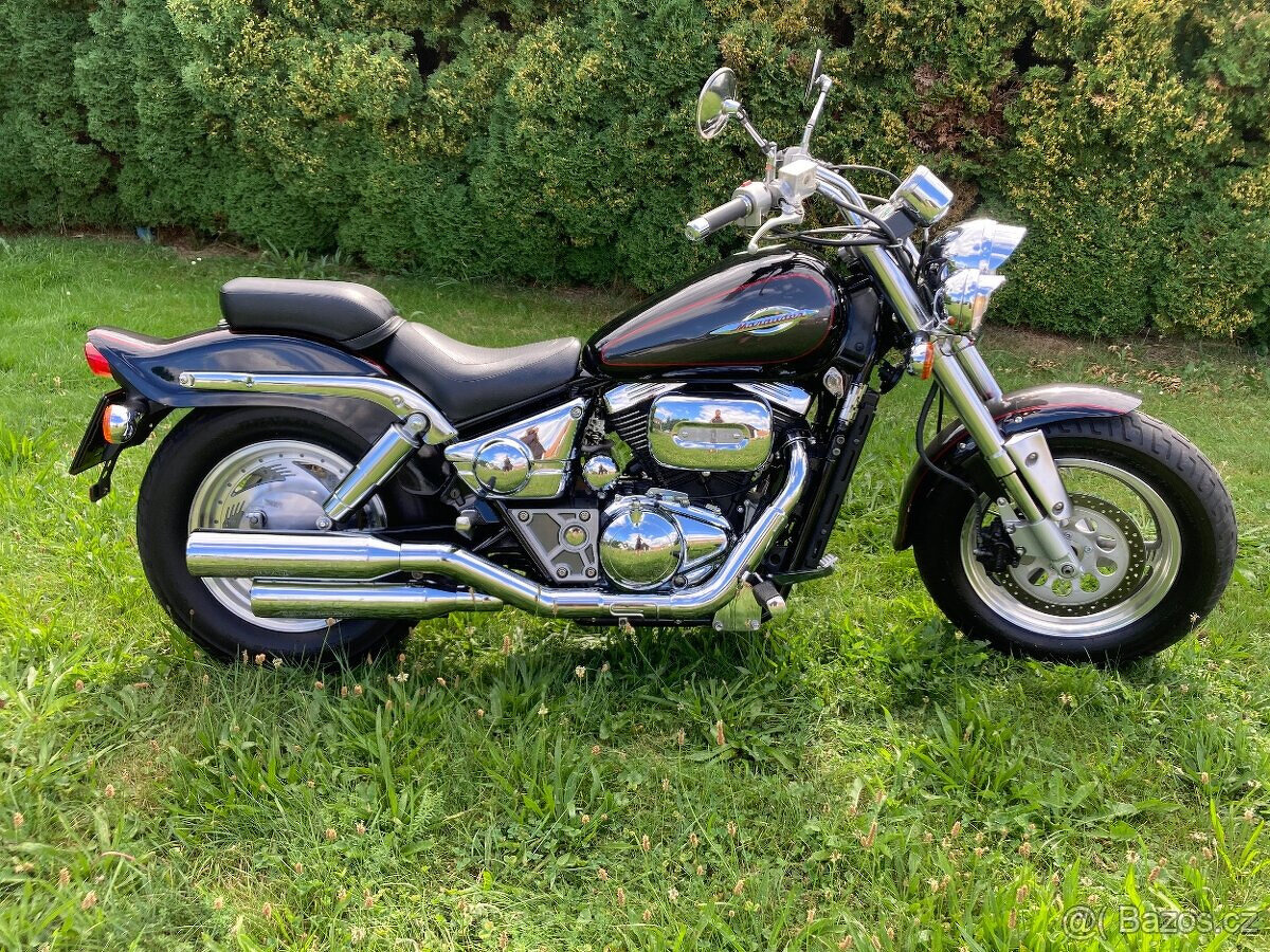 Suzuki Marauder VZ 800 - 3