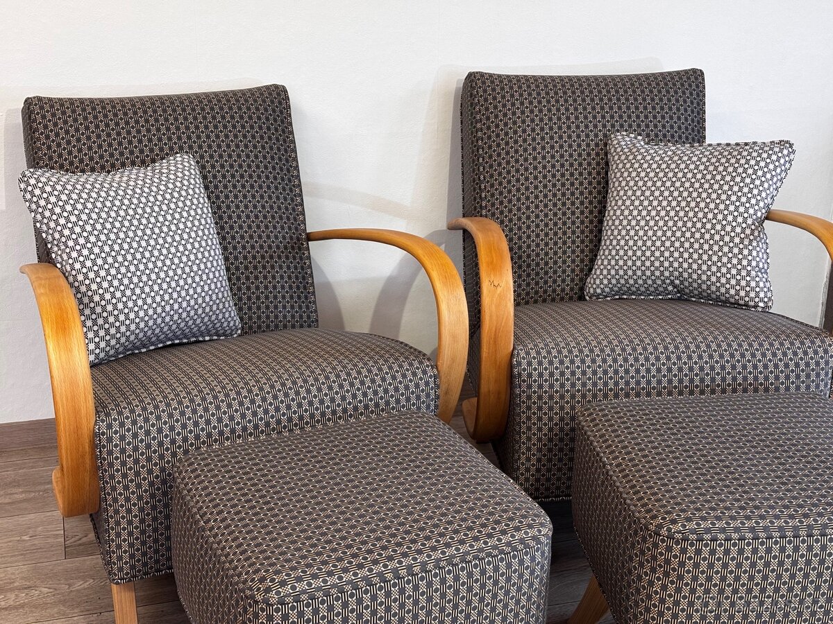 Renovovaná křesla Halabala s taburety/// - 3