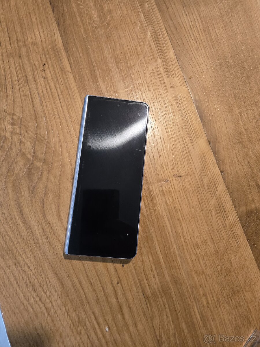 Samsung Fold 5 1 TB rezervace do 28.12 - 3