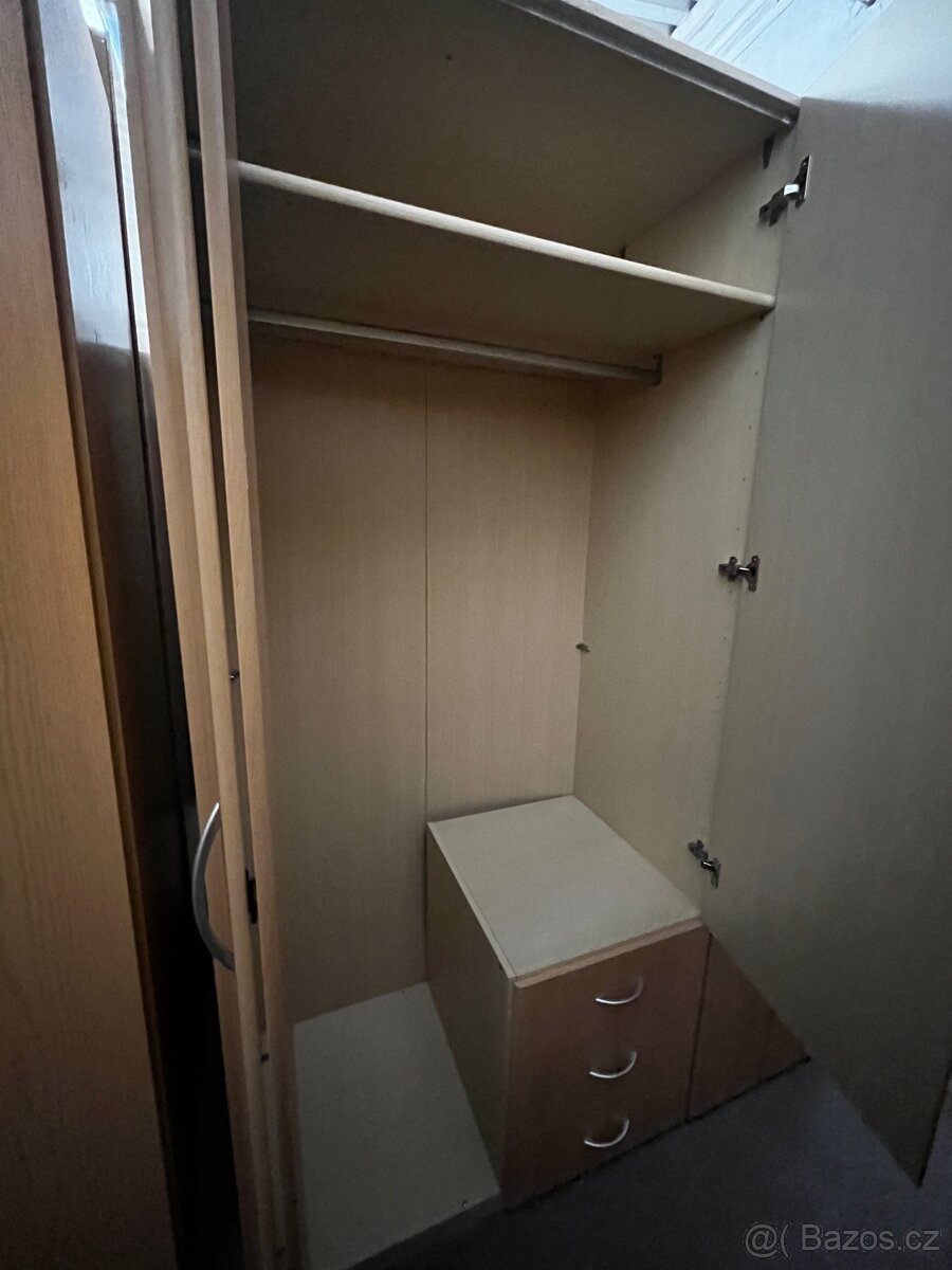 Skříň - 3