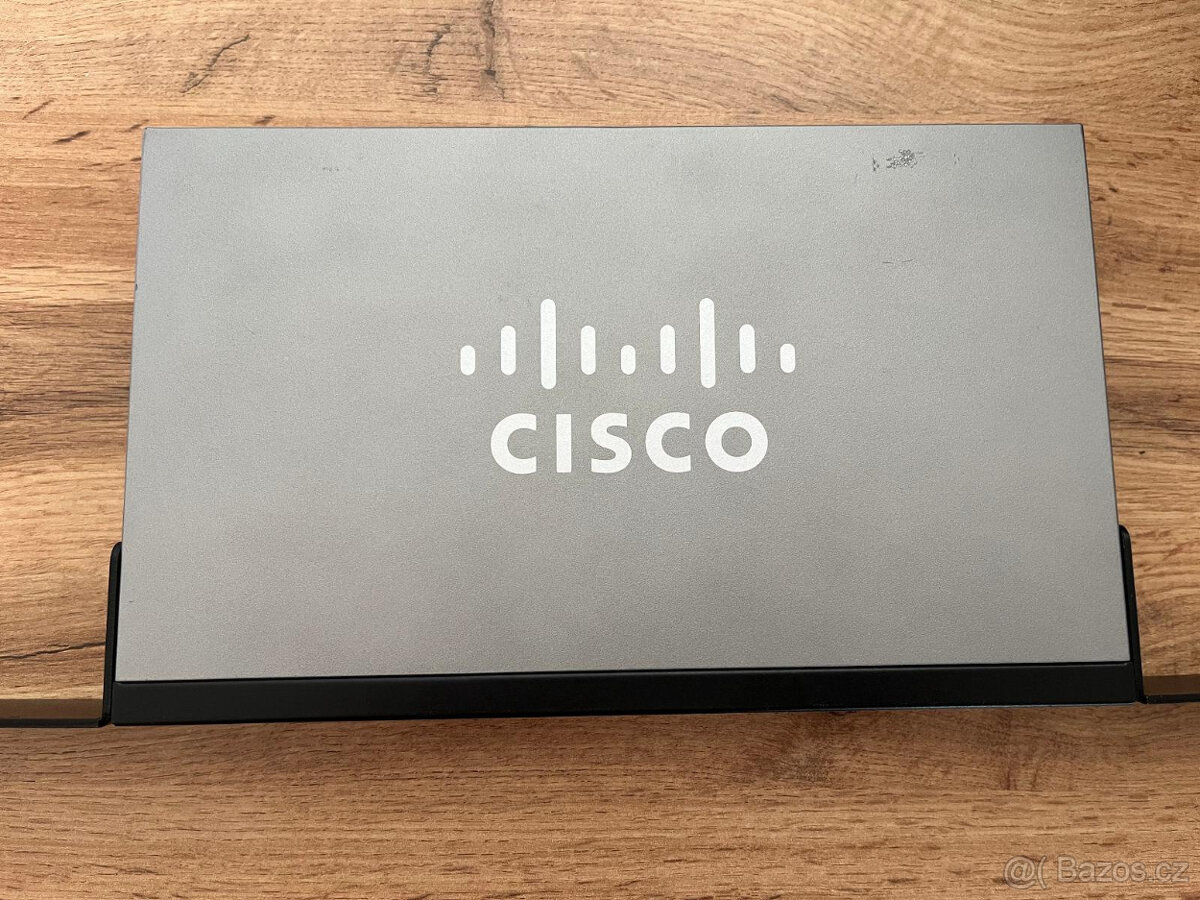 Cisco switch SG300-10 - 3