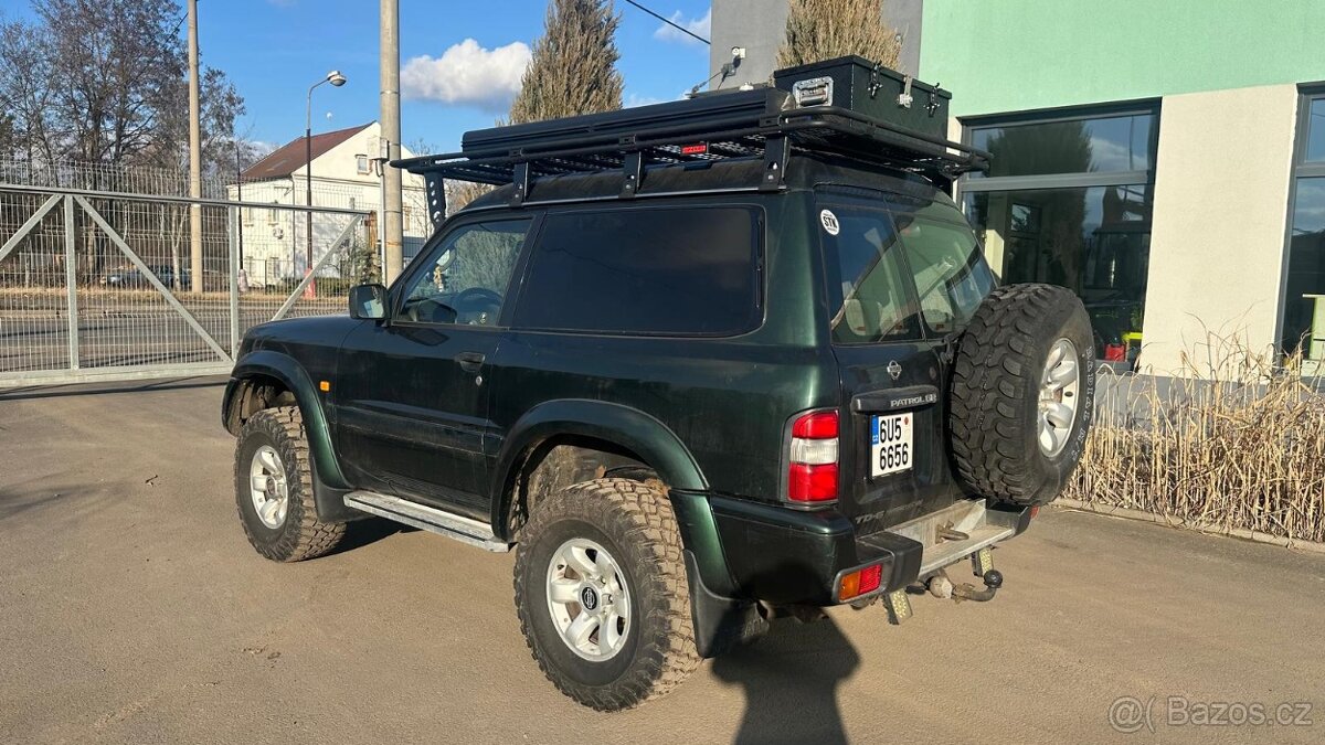 NISSAN PATROL GR61 - 3