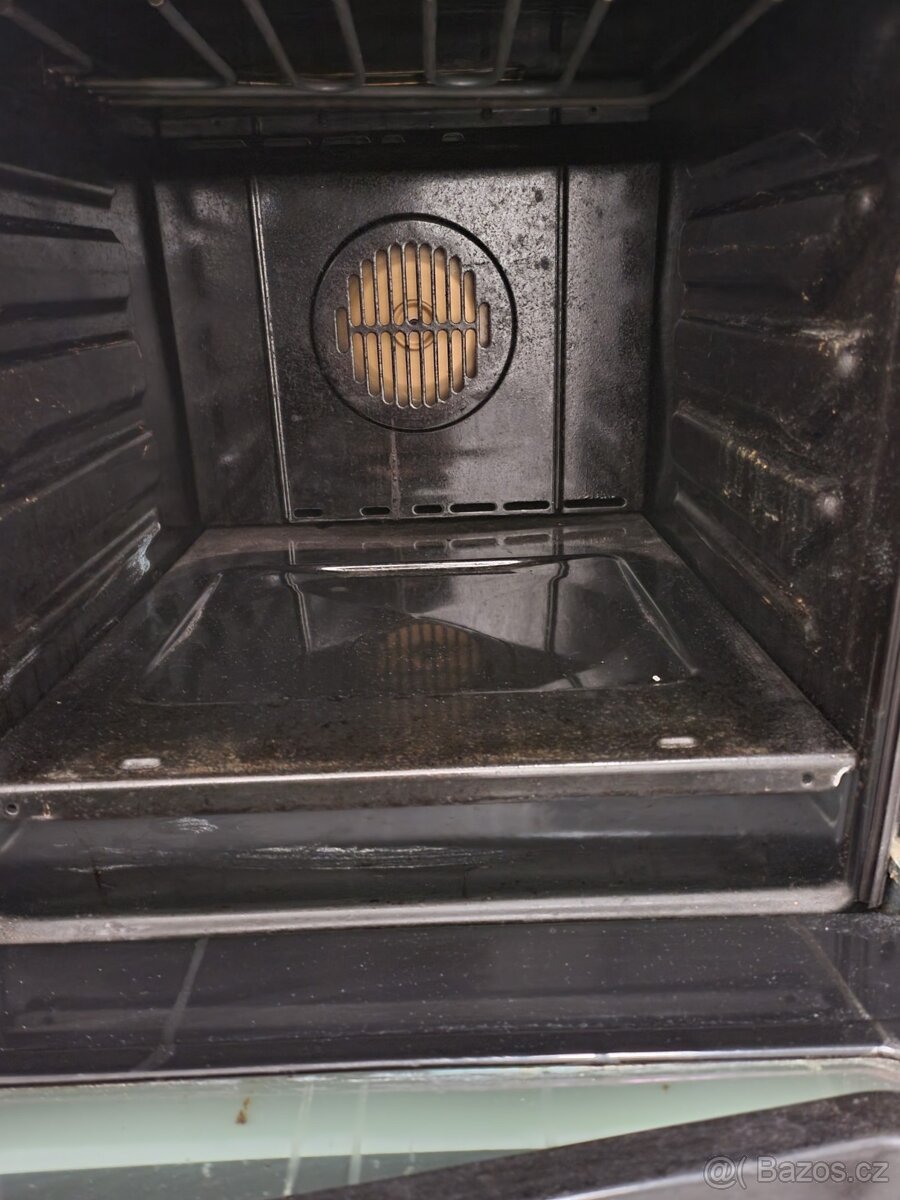 sklokeramický sporák s minutkou, kabel 220V - 3