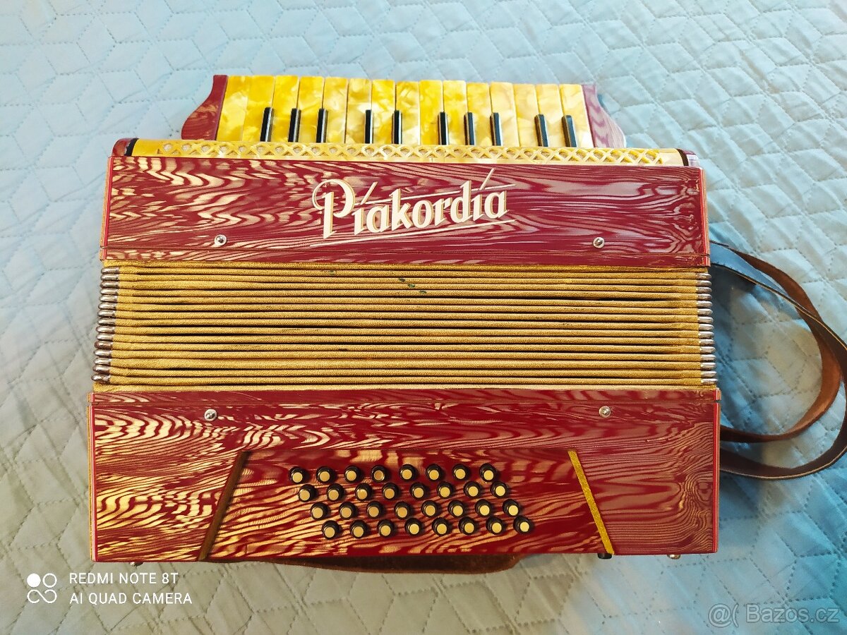 Prodám harmoniku PIAKORDIA - 3