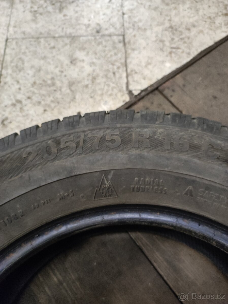 Zimní pneu 205/75/16C - 3
