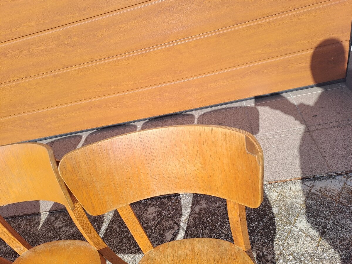 čtyři židle TON - 3