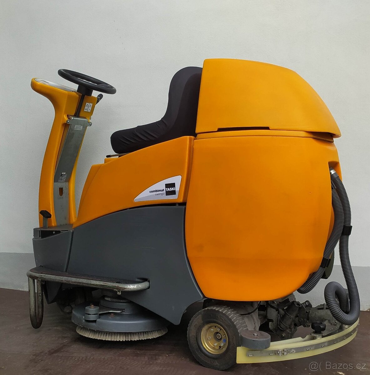 Podlahový mycí stroj Taski Swingo 3500 - 3
