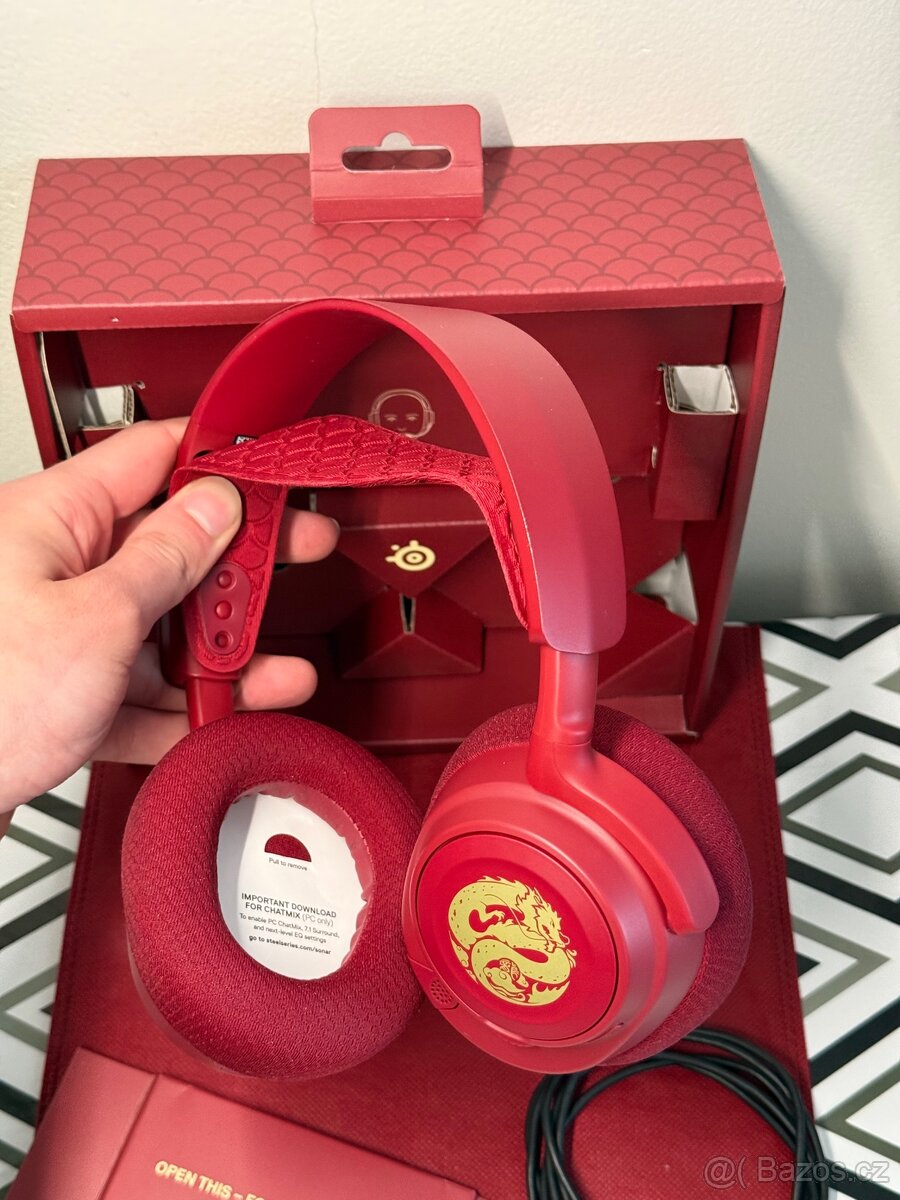 Sluchátka SteelSeries Arctis Nova 7 - Dragon Edition - 3