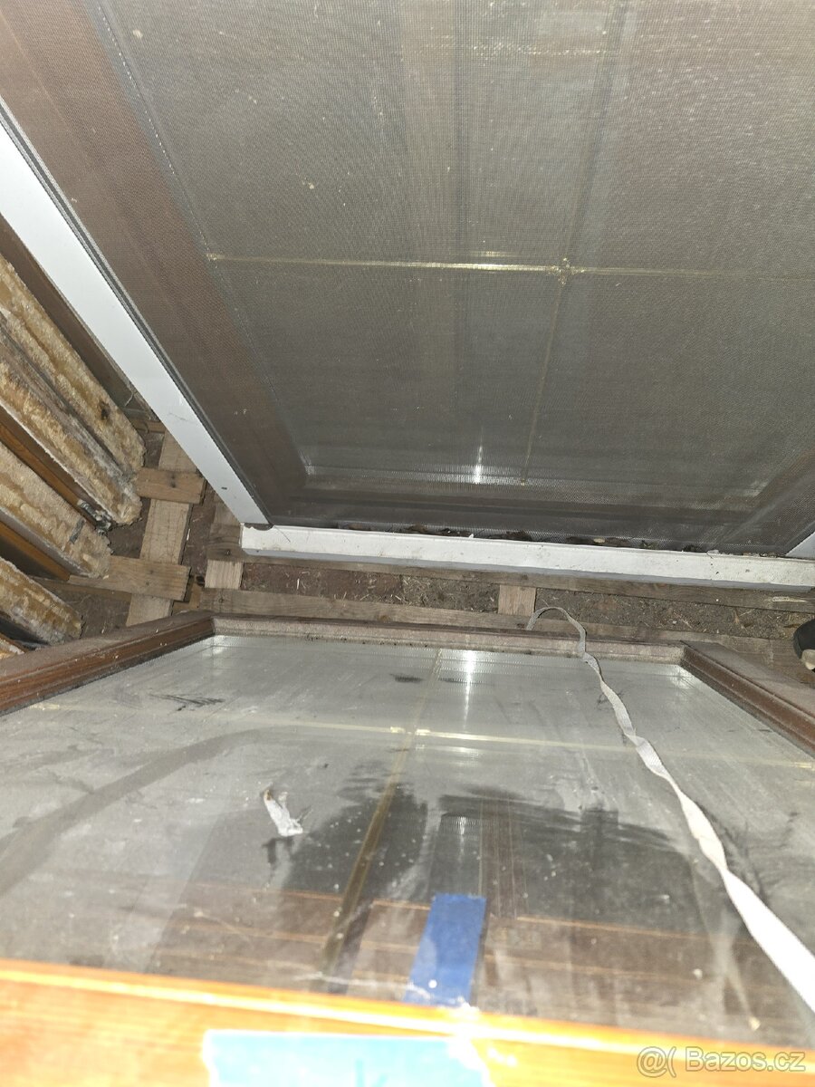 Dva kusy oken 100 x 119 - 3