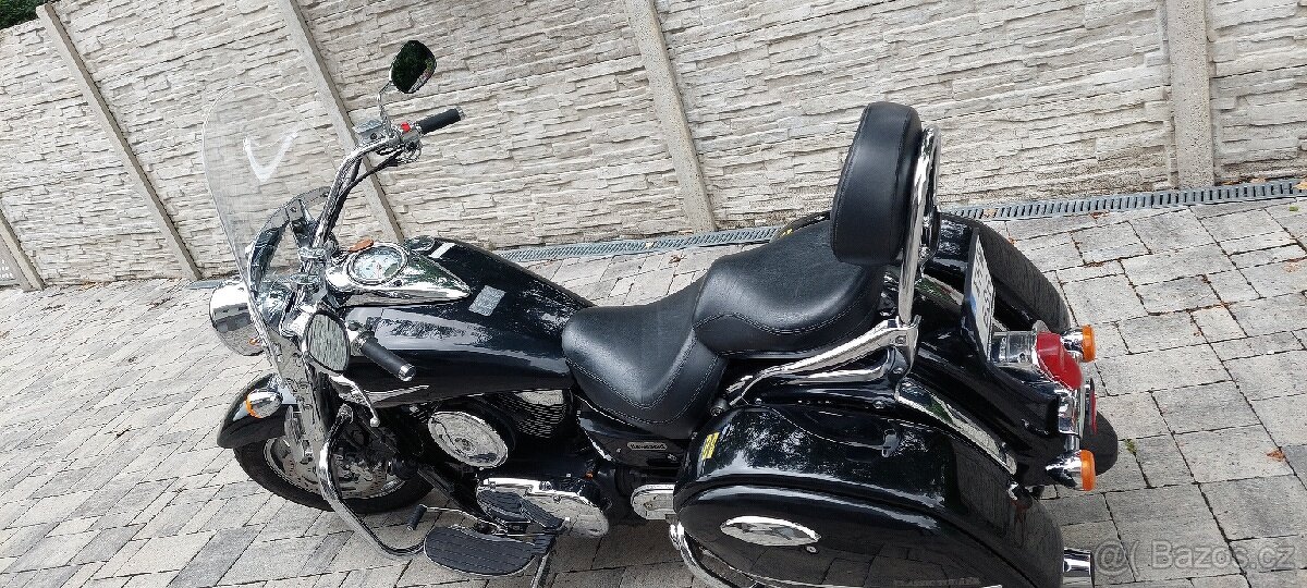 Kawasaki VN 1600 Classic Tourer - 3