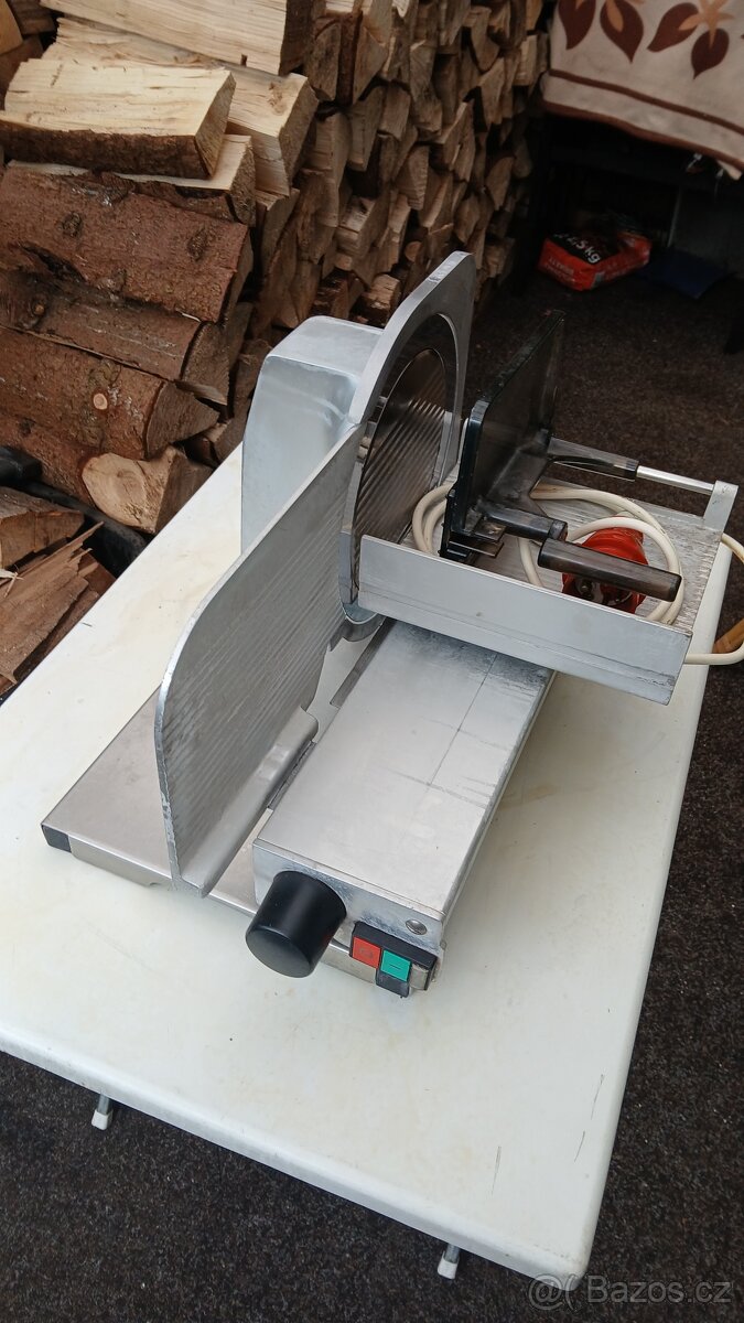 Prodám nářezový stroj - 3