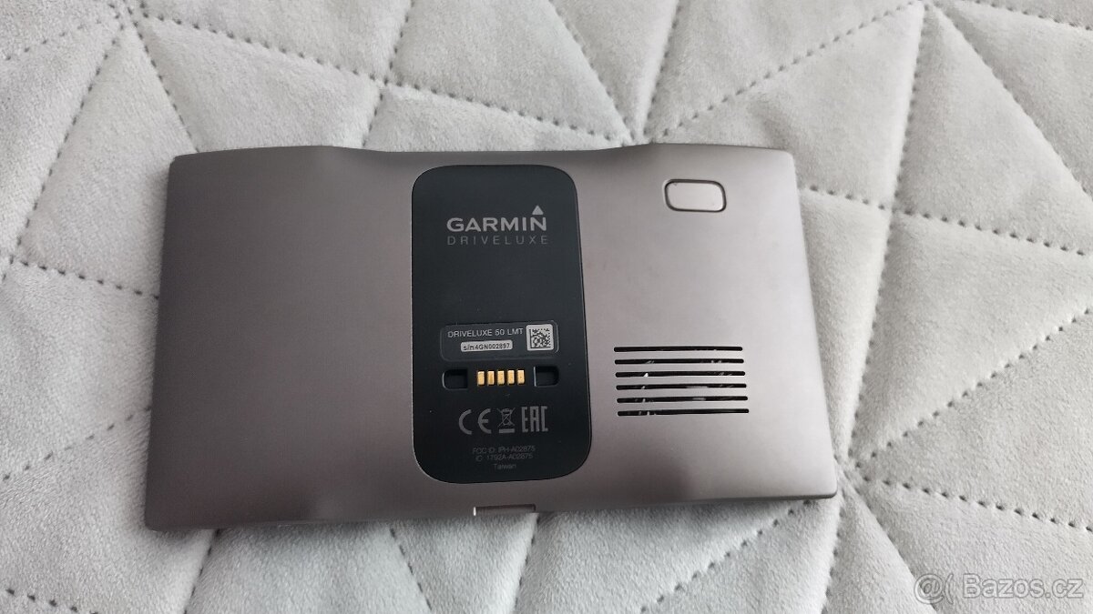 Garmin DriveLuxe 50LMT Lifetime s příslušenstvím - 3