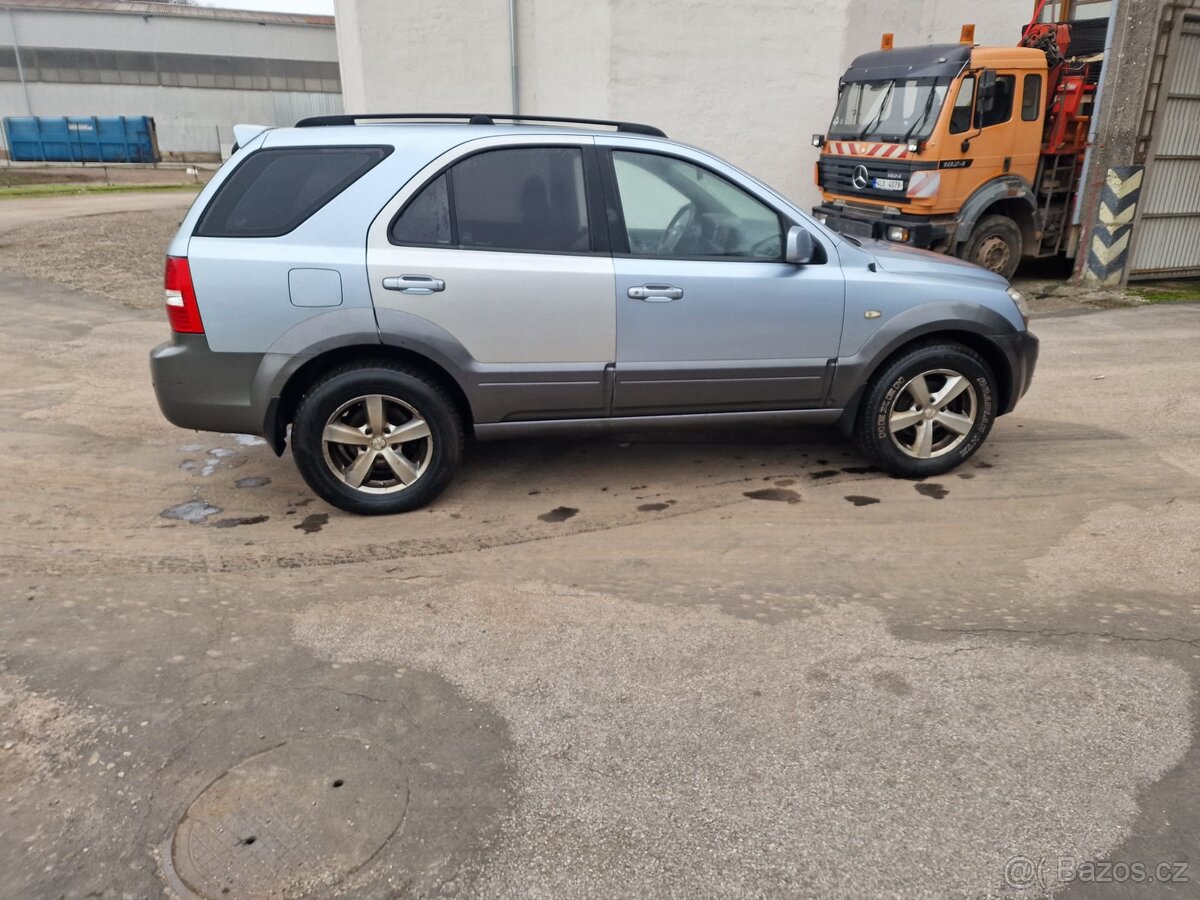 Kia Sorento 2,5crdi 125kw nova stk 2009 - 3