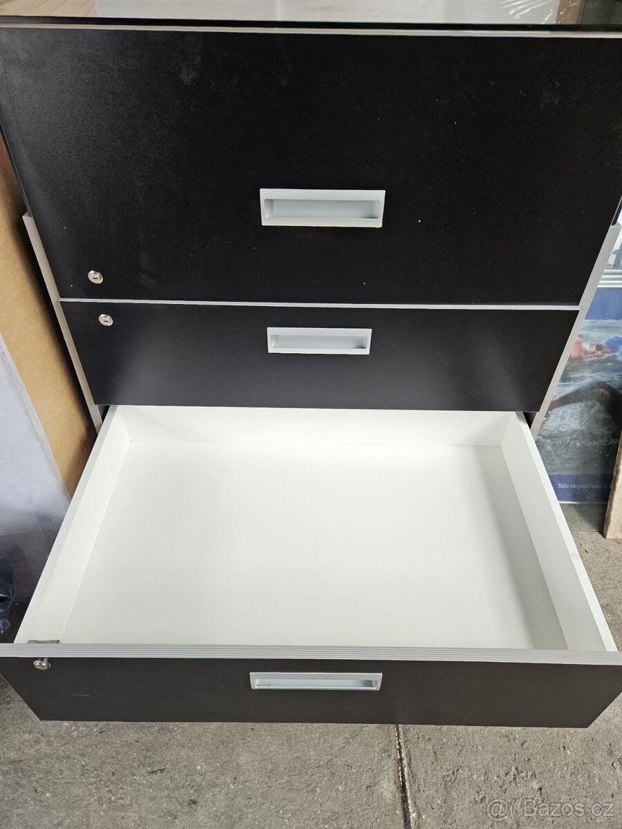 Zlatnická vitrína - 3