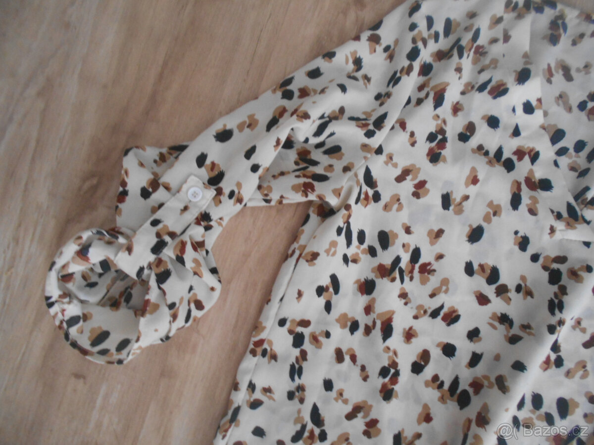LETNÍ ŠATY VEL. S/M - 3