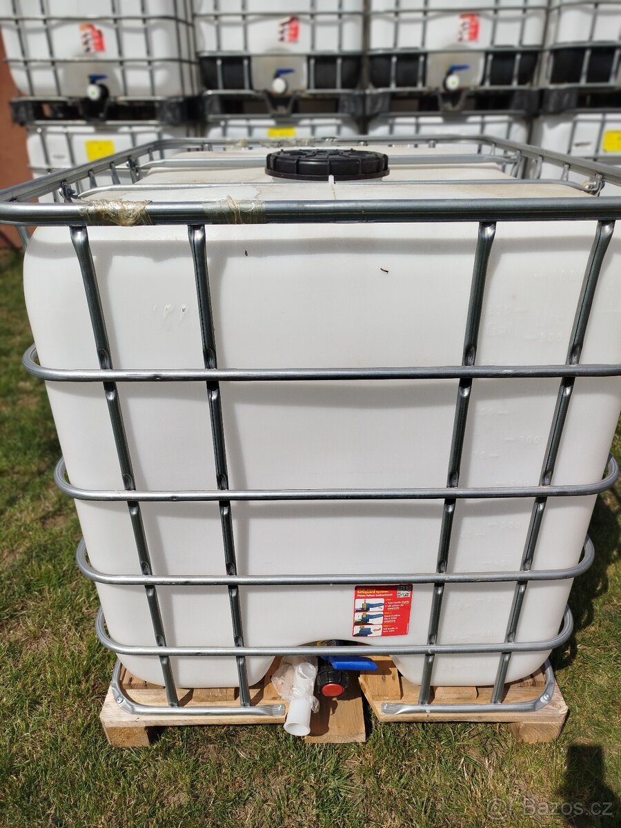 Ibc nádrže 1000l na vodu se širokým horním vikem - 3