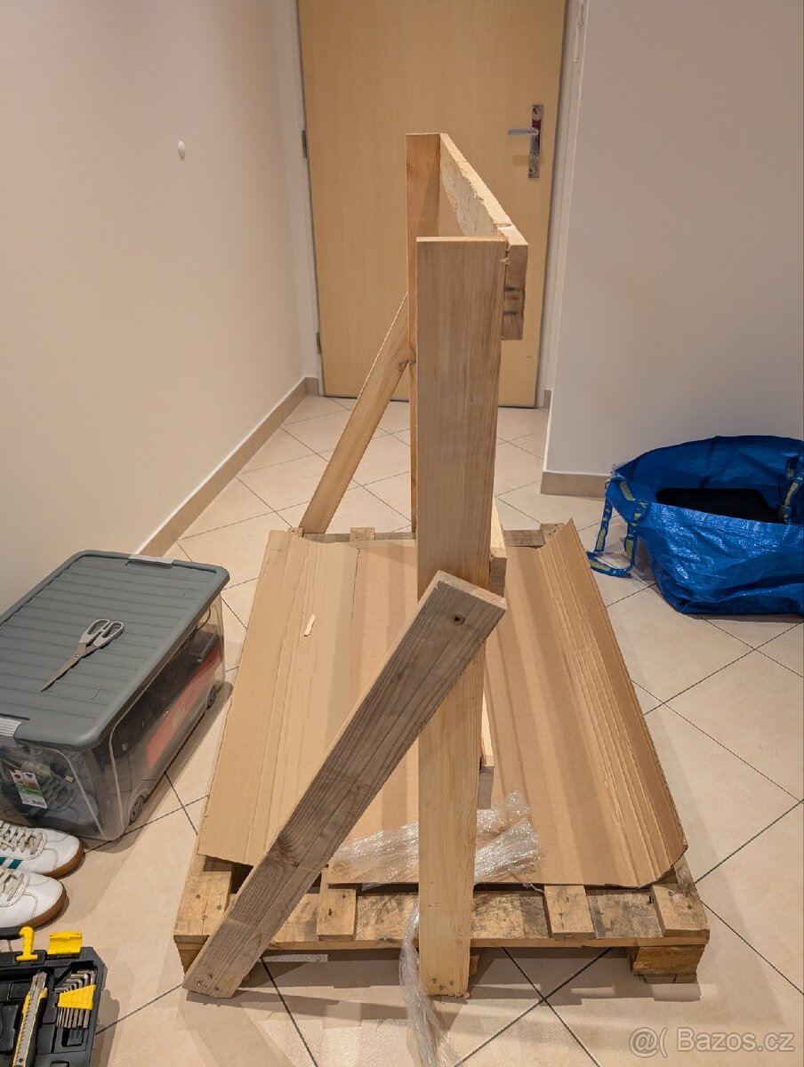 Daruji dřevěný přepravní rám za odvoz - 3