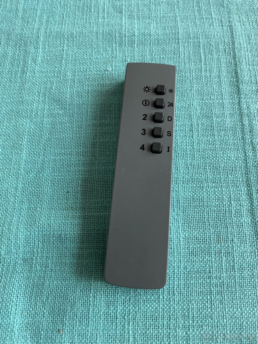 Dalkovy ovladac k odsavaci par AEG - novy - 3