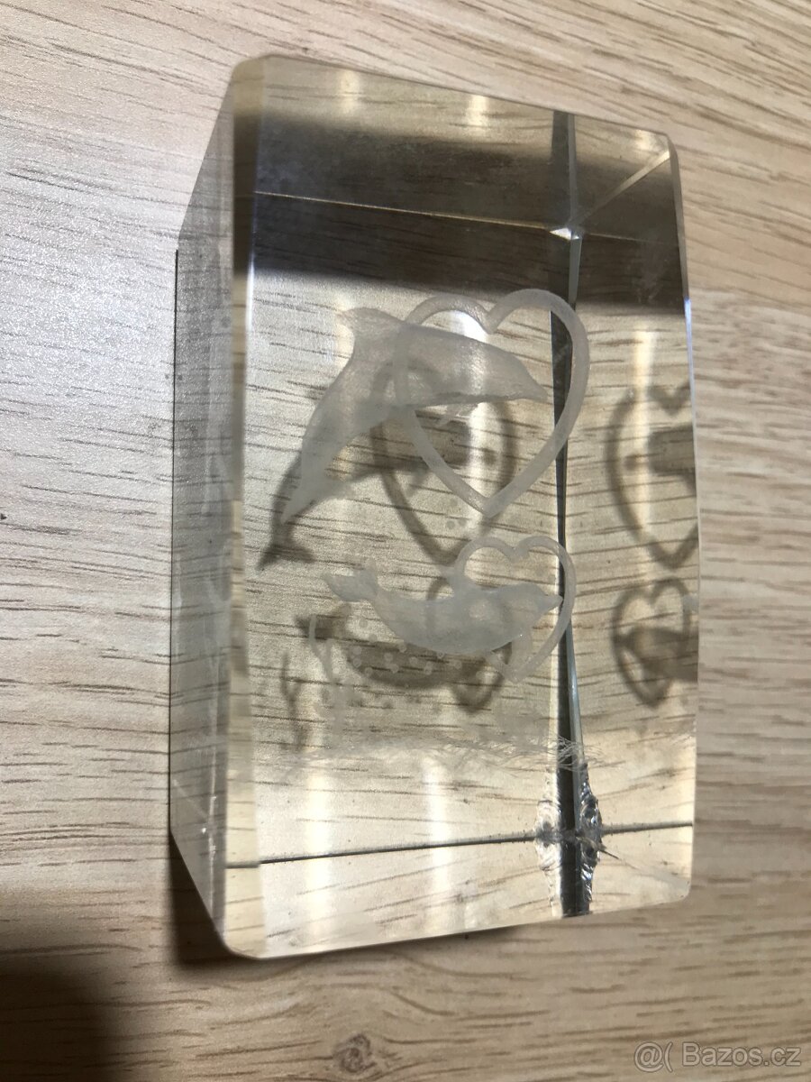 Skleněné Těžítko s delfíny - 3