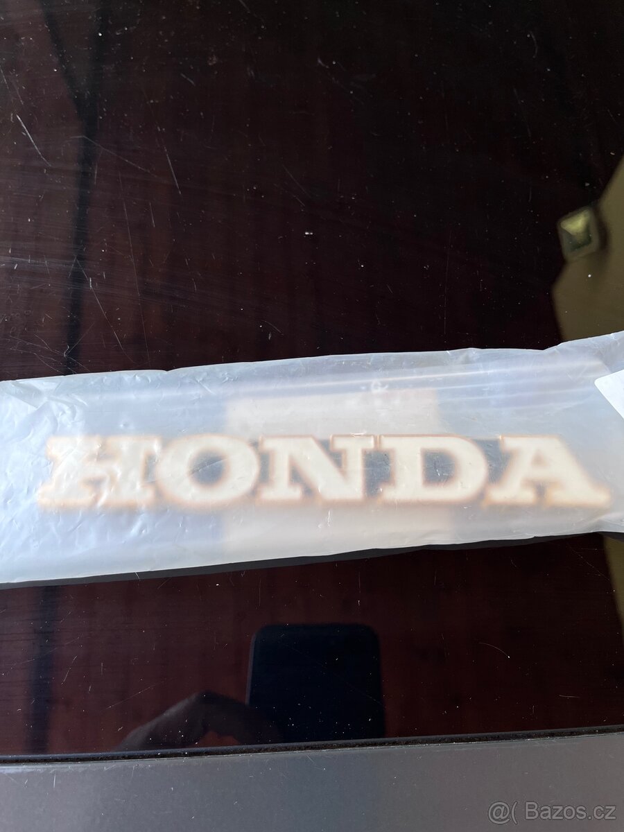 Znak Honda nádrž - 3