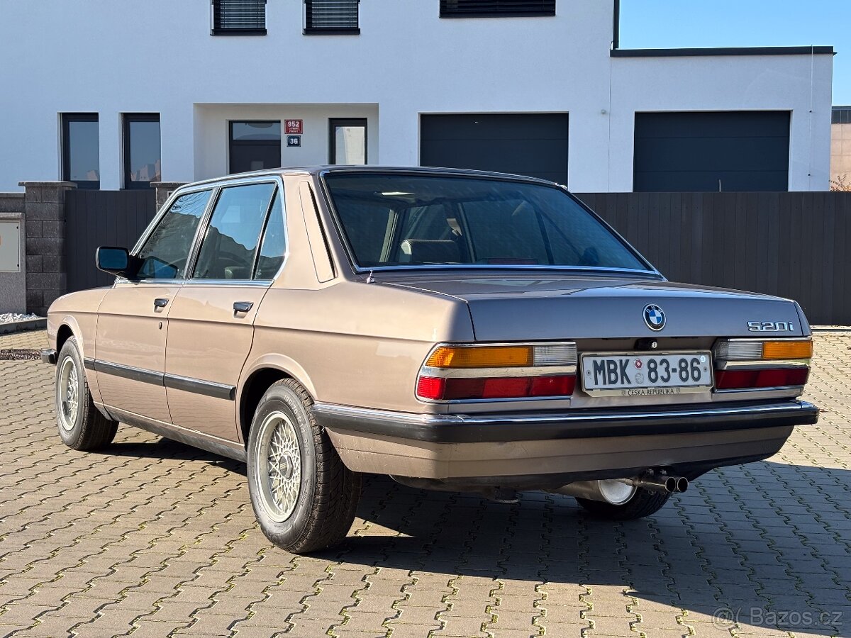 BMW E28 520i '87 - 3