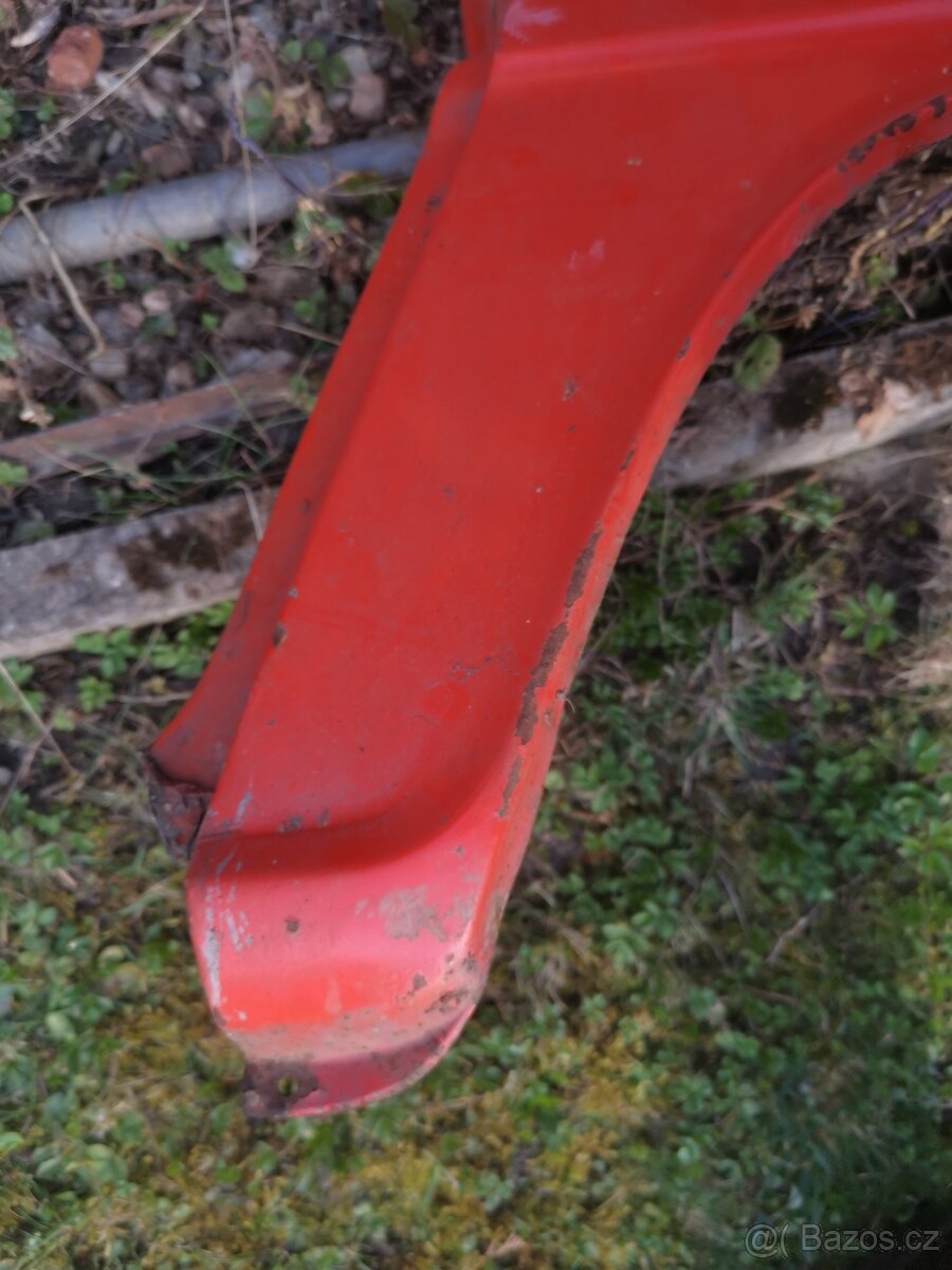 Zadní levý blatník Škoda 100/110 - 3