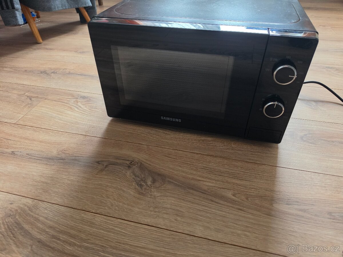 Mikrovlná trouba Samsung - Záruka rok - 3