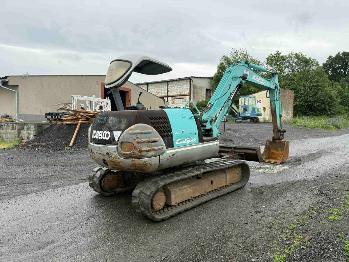JAPONSKÝ MINIBAGR KOBELCO SK045 4500KG - 3