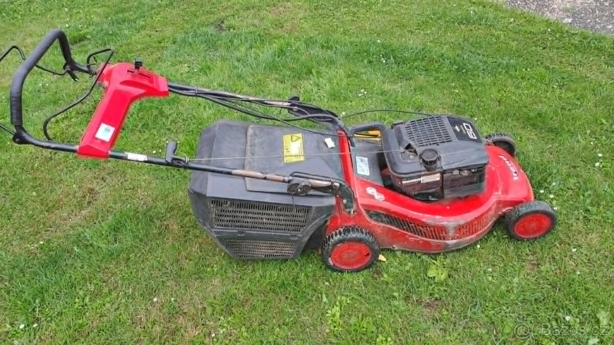 Benzínová sekačka CastelGarden - Briggs and Stratton - 3