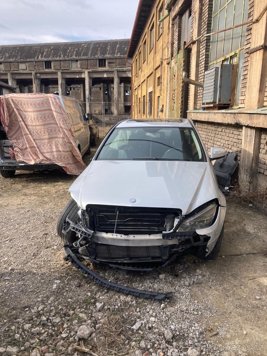 Mercedes W204 náhradní díly - 3
