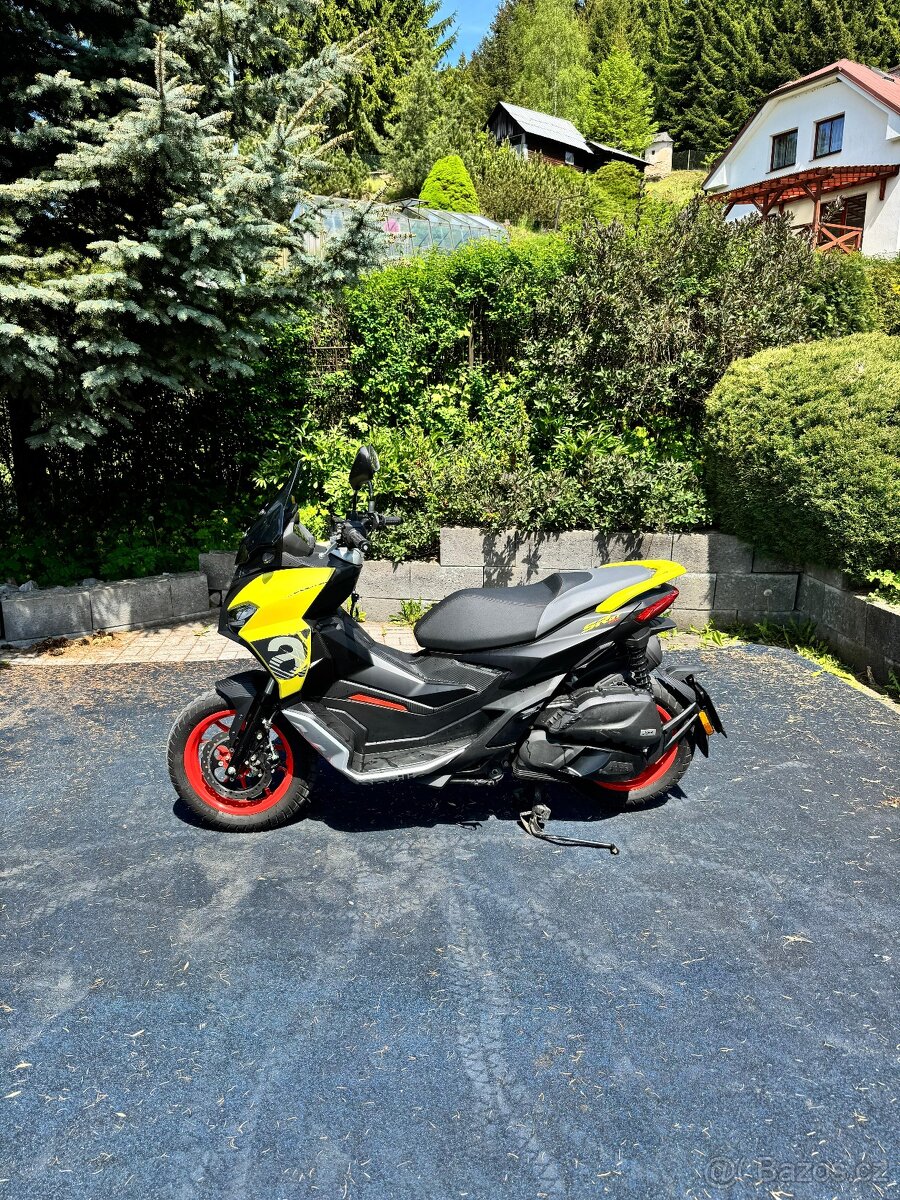 Apríla SR - GT - 3