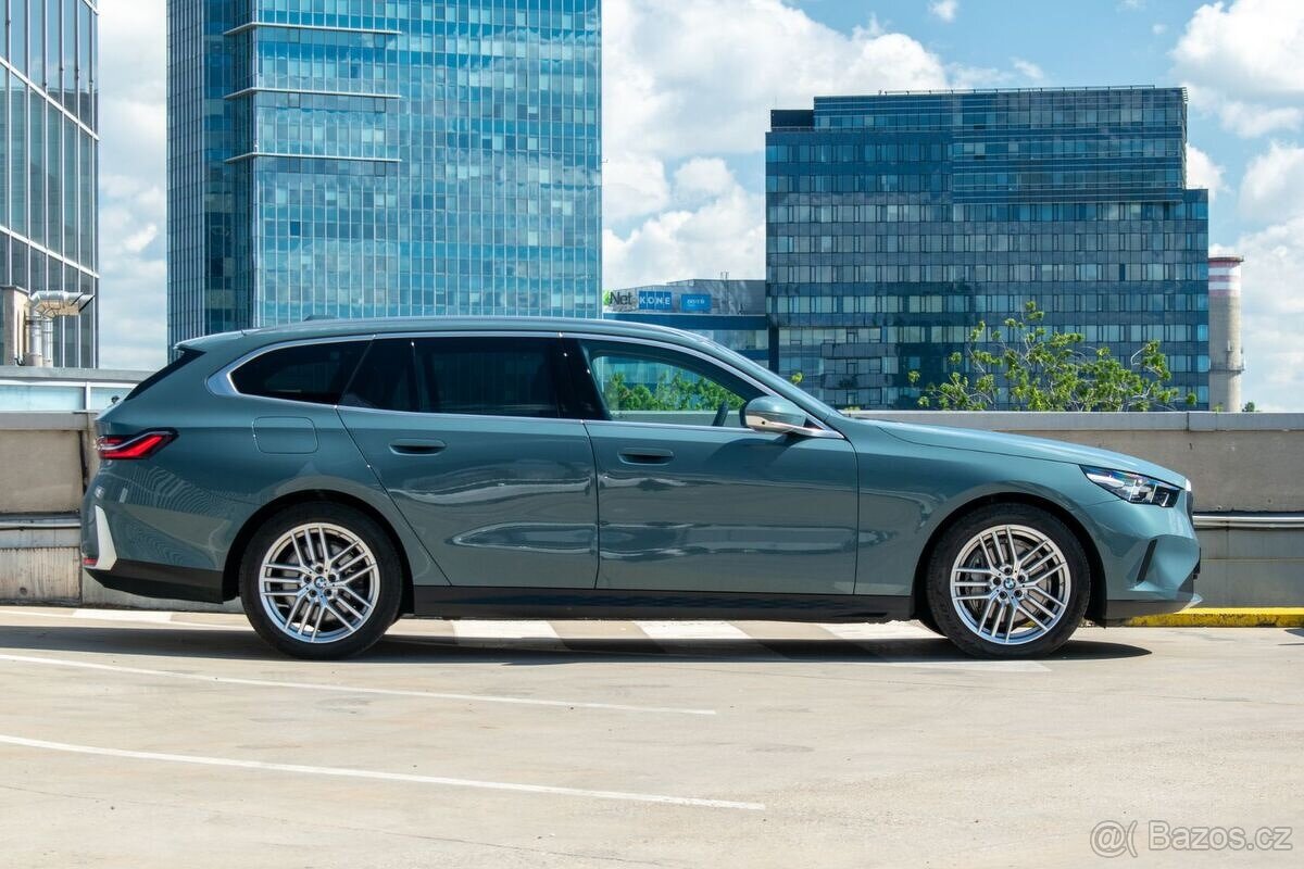 BMW Rad 5 Touring 540d xDrive 210kw v ZÁRUKE - 3
