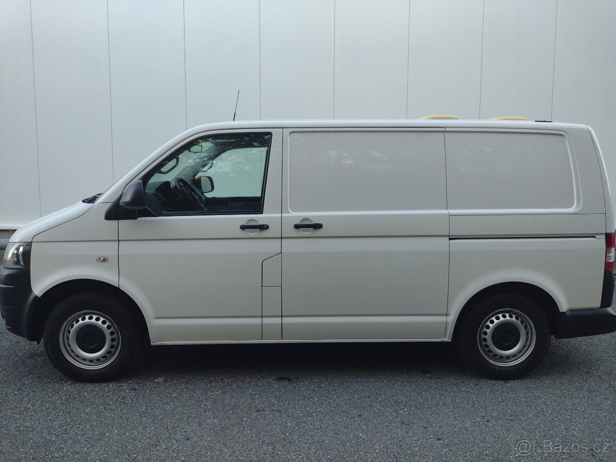 VW Transporter T5.1 2.0TDI - - DSG - 3