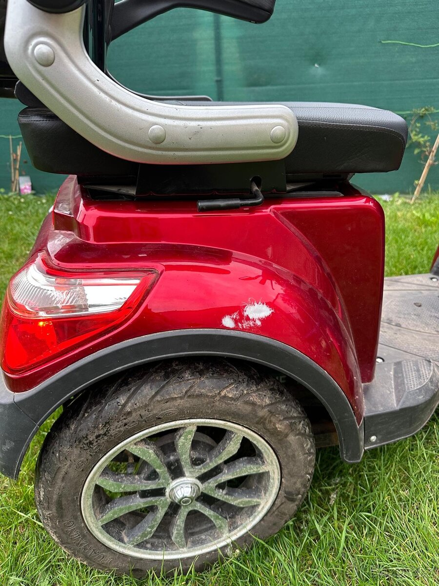 Elektrický skútr Selvo 41000 - 3