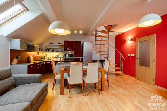 Pronájem mezonetového bytu 2+kk s pracovnou, 82 m², Uherské - 3