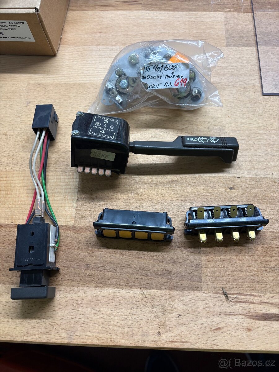 Škoda Favorit - díly - 3