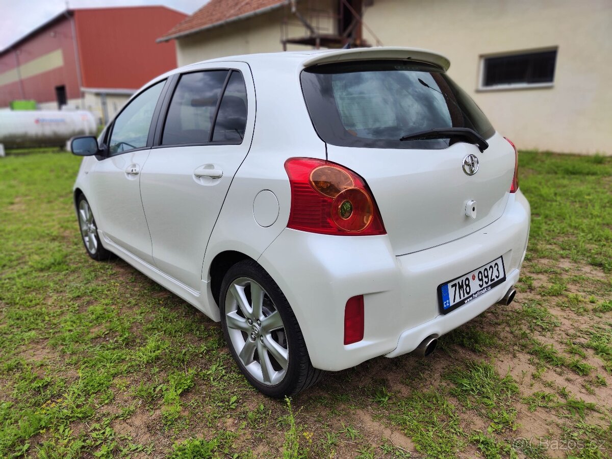 Toyota Yaris 1.8 TS compressor 215k - 3