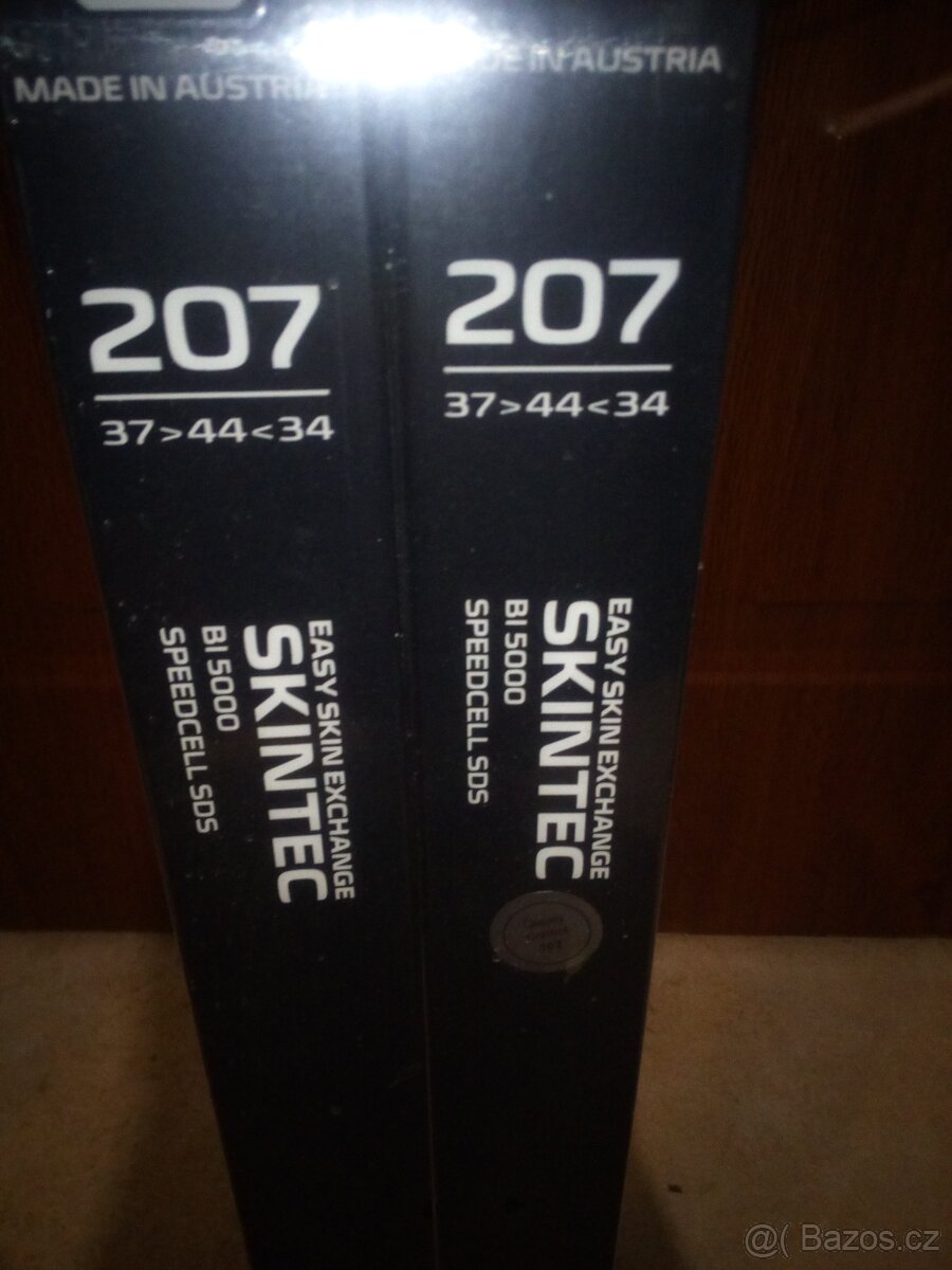 AkceAtomic skintec C8 v délce 207cm - 3