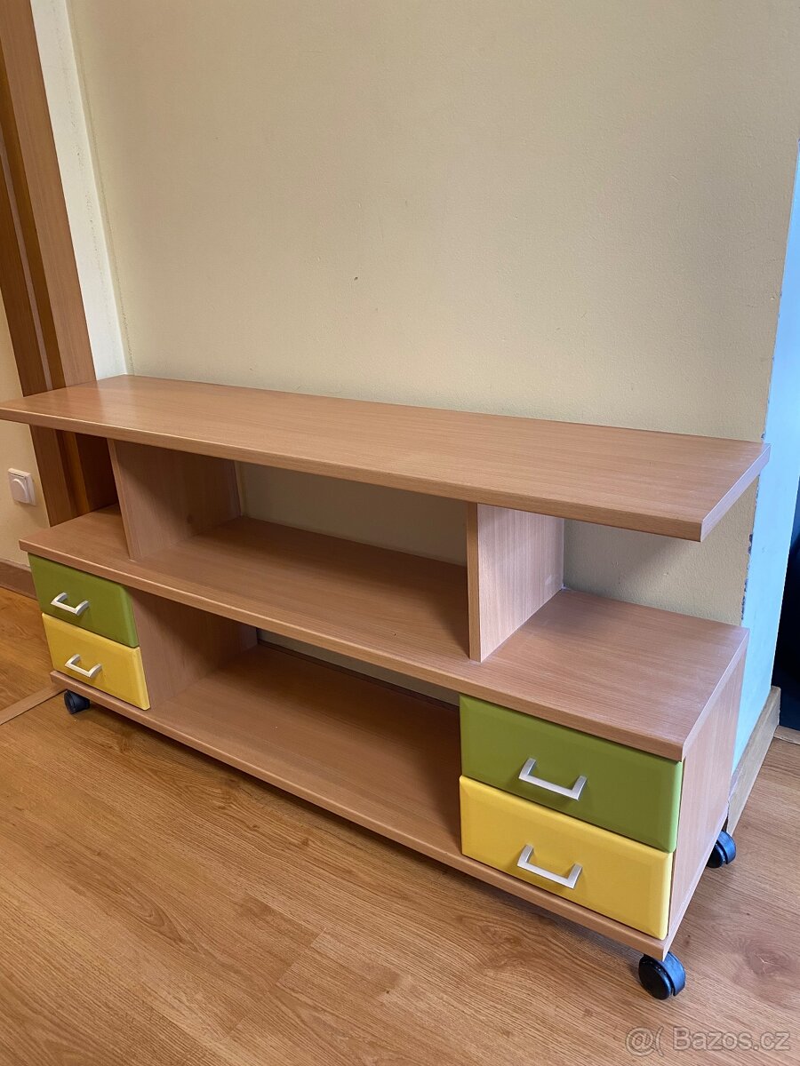 Komody a TV stolek - 3
