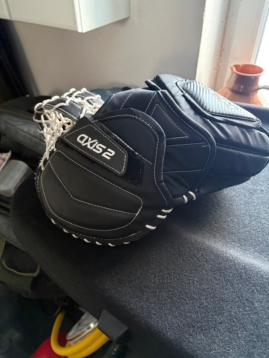 Lapačka ccm axis2 senior levá - 3