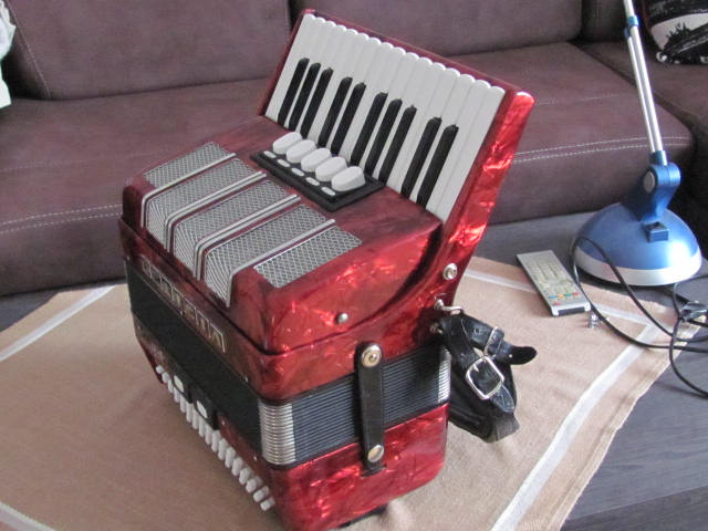 Junior XIII- 72 basů - 3