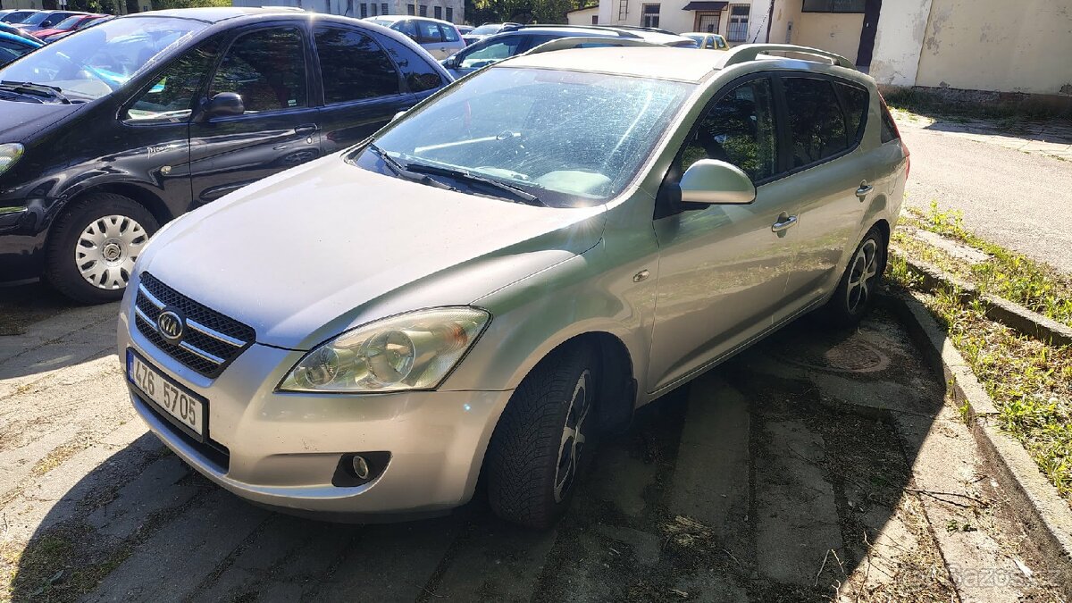 Kia ceed 2.0 crdi 103kw - 3
