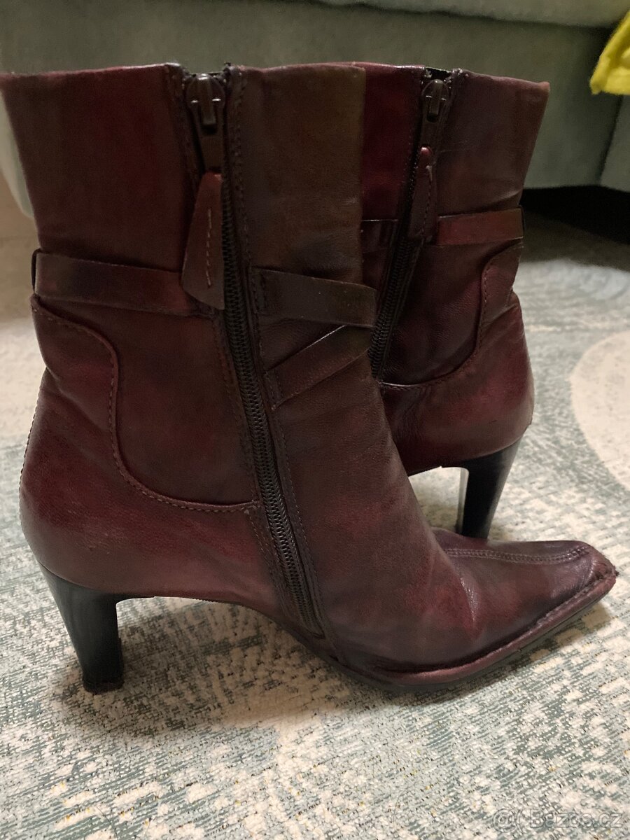 Dámské polokozačky Baťa vel.39 - 3