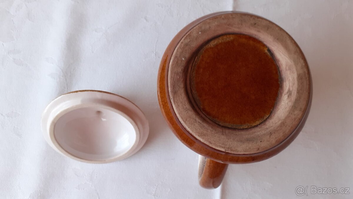 Hrnek s pokličkou - 3