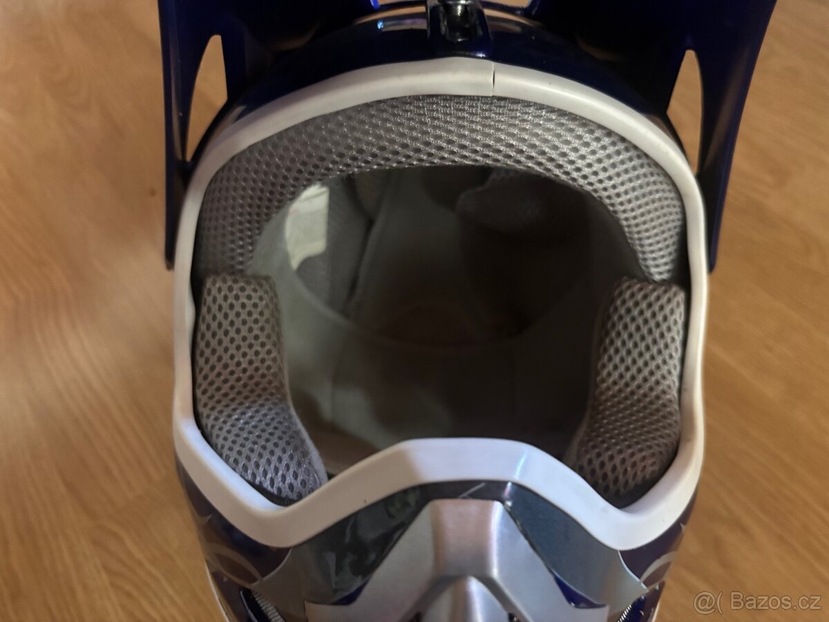 Motokrosová helma - 3