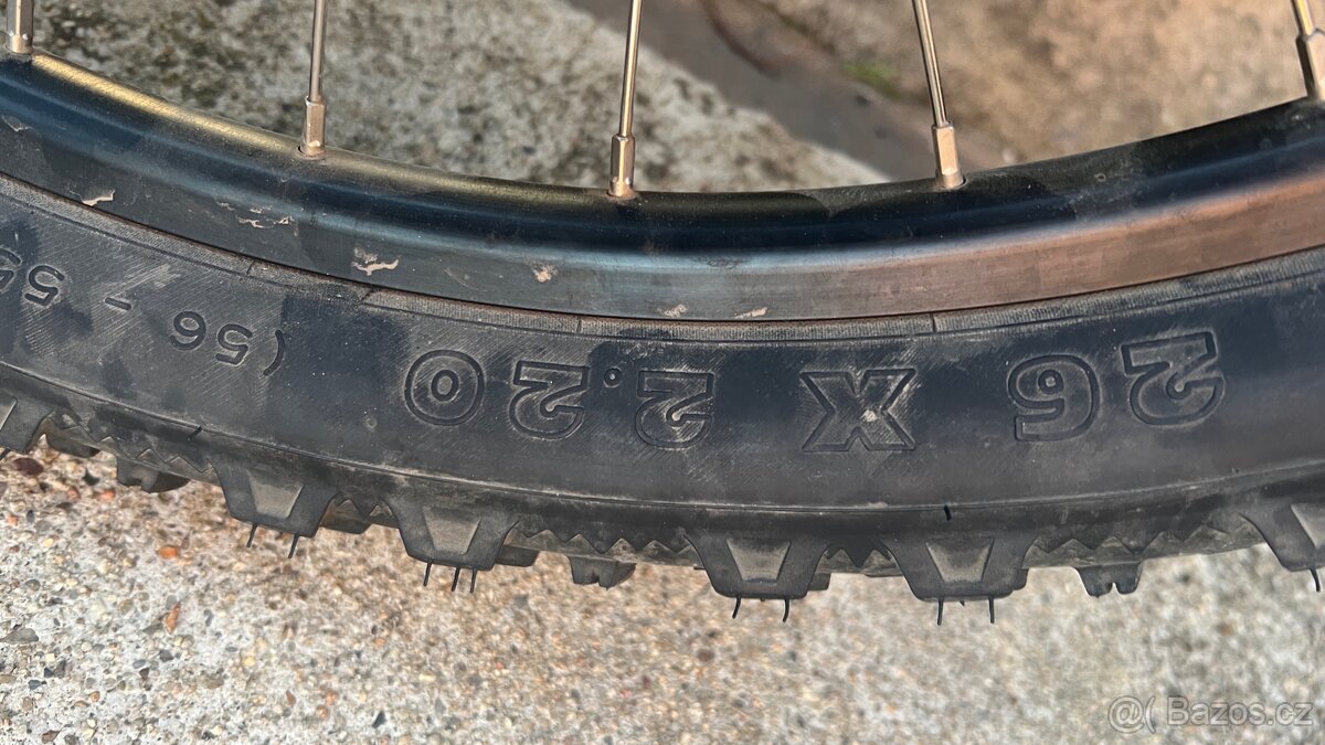 Horské kolo KTM - 3