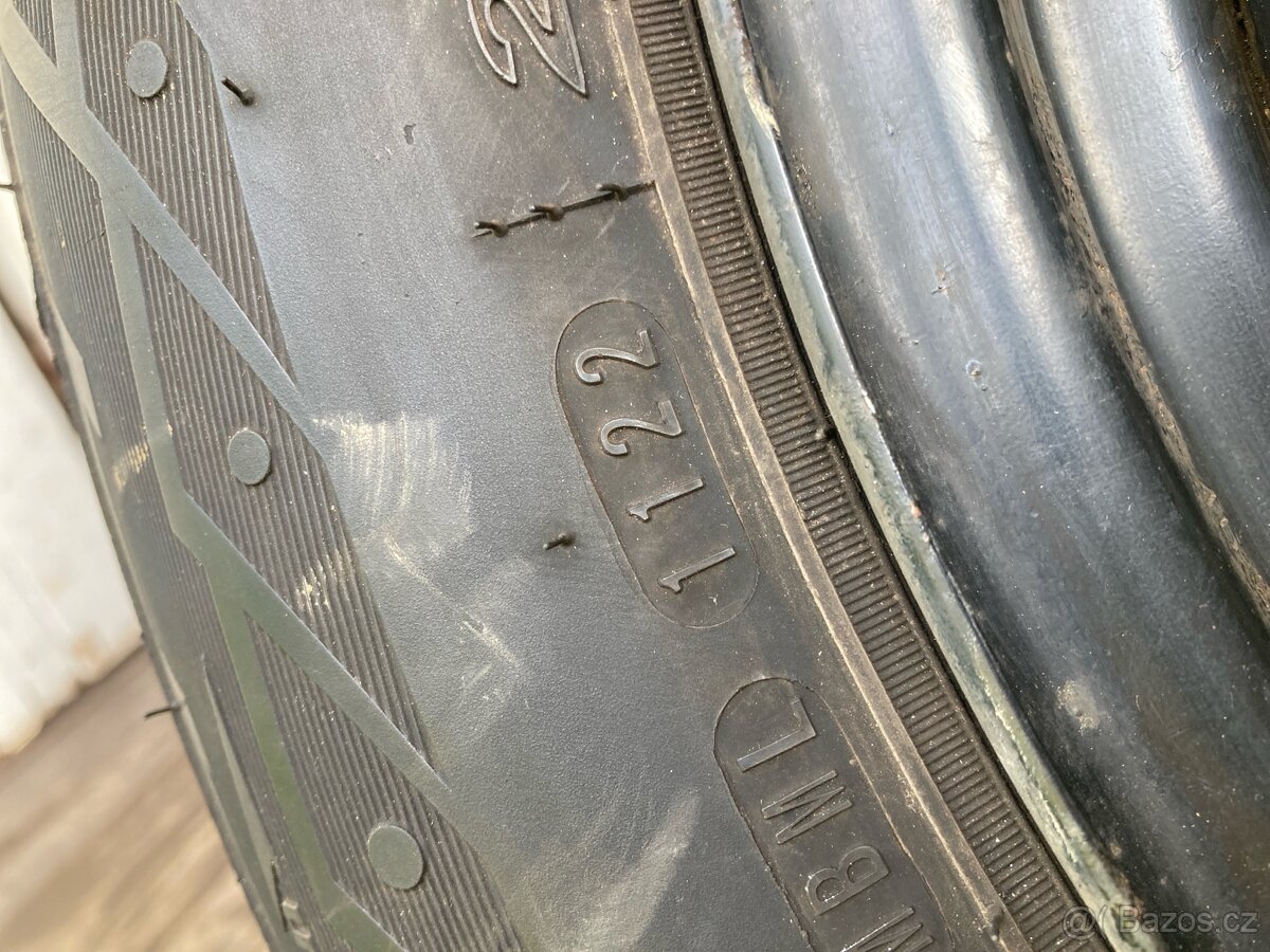 Zimní pneu 215/60R16 - 3