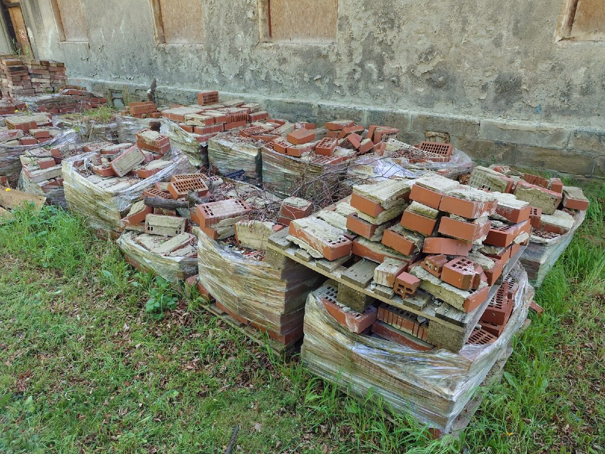 Cihly - plné,děrované,klinker - 3
