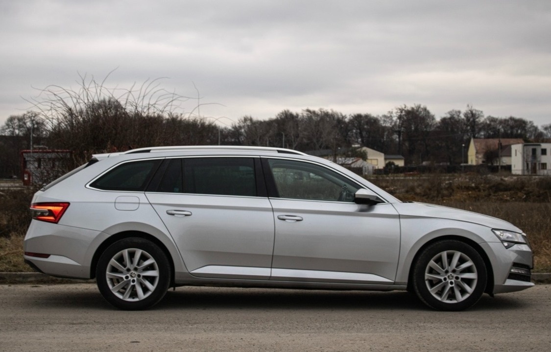 Škoda Superb 2.0 TDI DSG 2019 - 3